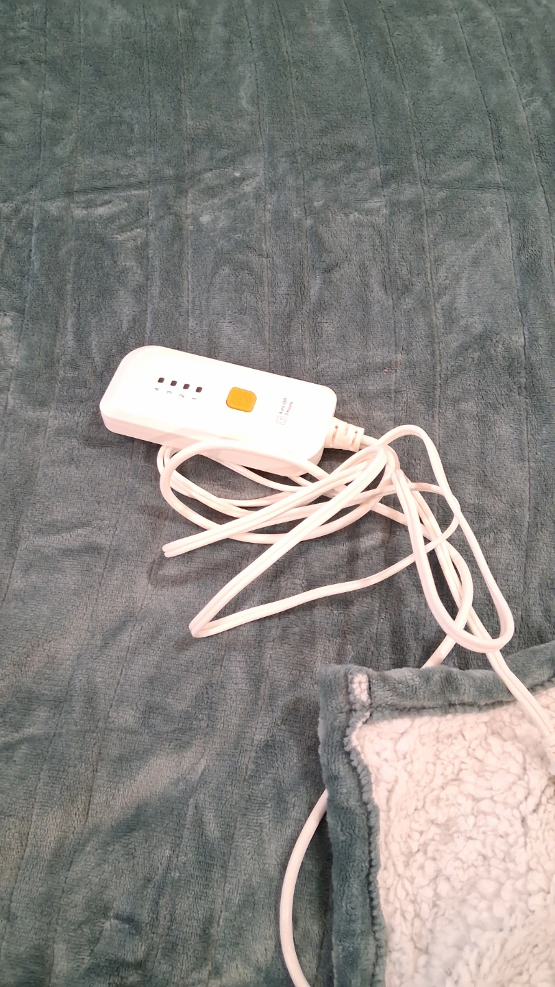 NEW GOTCOZY Electric Heated Blanket 50"x60" - photo 5