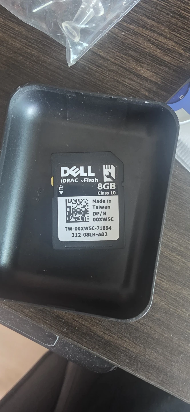 Dell iDRAC vFlash 8GB Class 10 SD Card for Dell PowerEdge