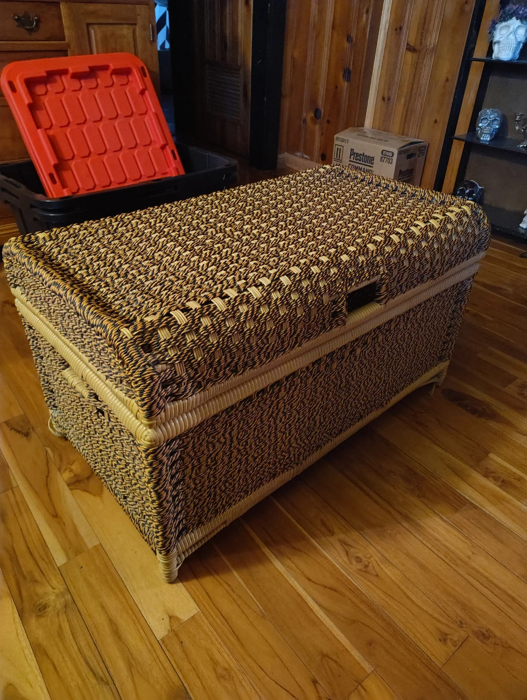 Wicker Storage Chest Trunk