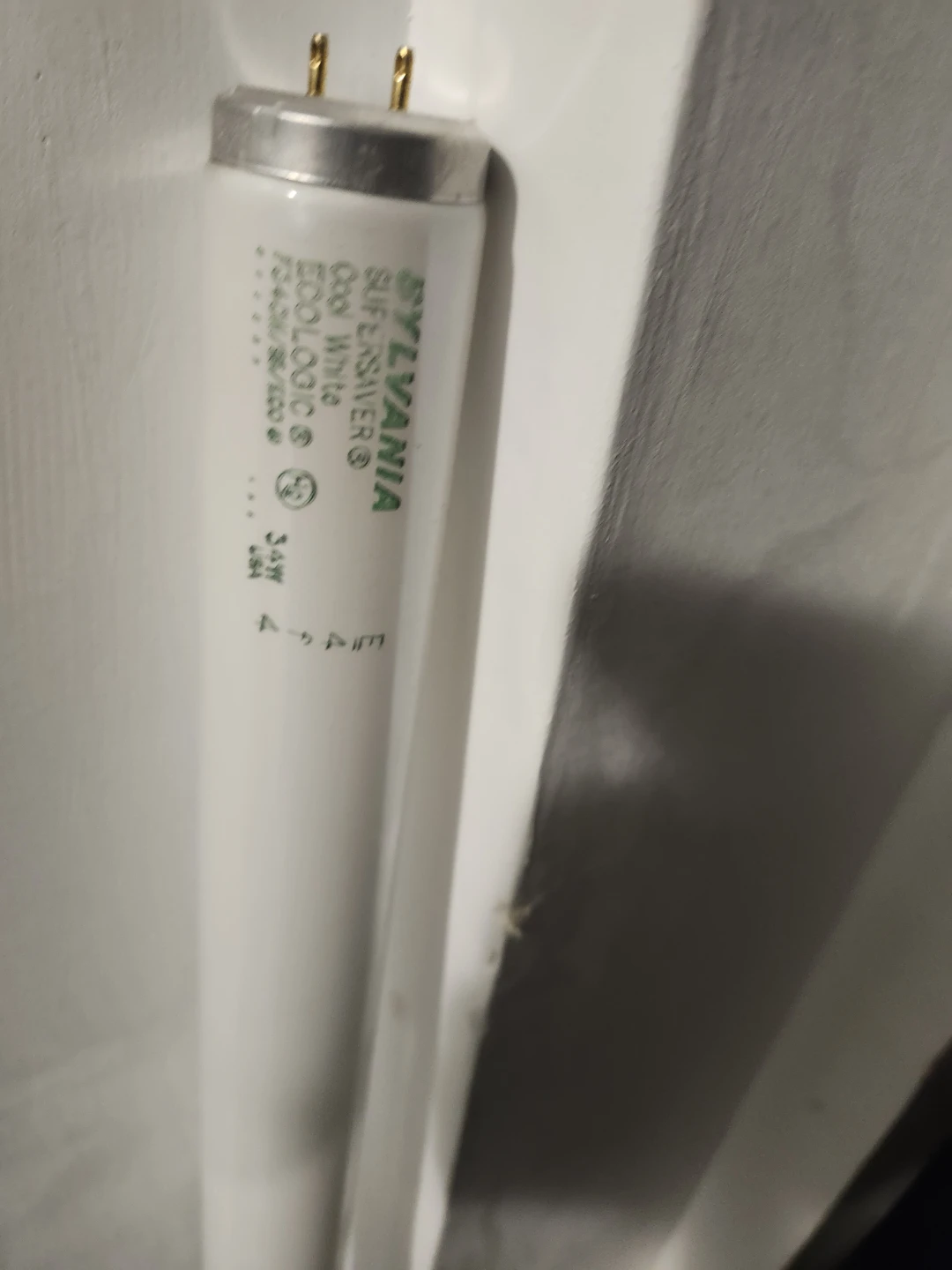 Sylvania "Ecologic" Fluorescent Tube Lights - photo 2