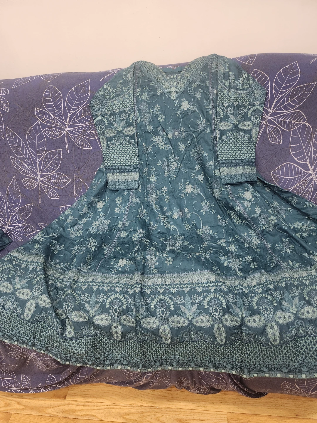 Baroque Embroidered Lawn.Festive collection - photo 4