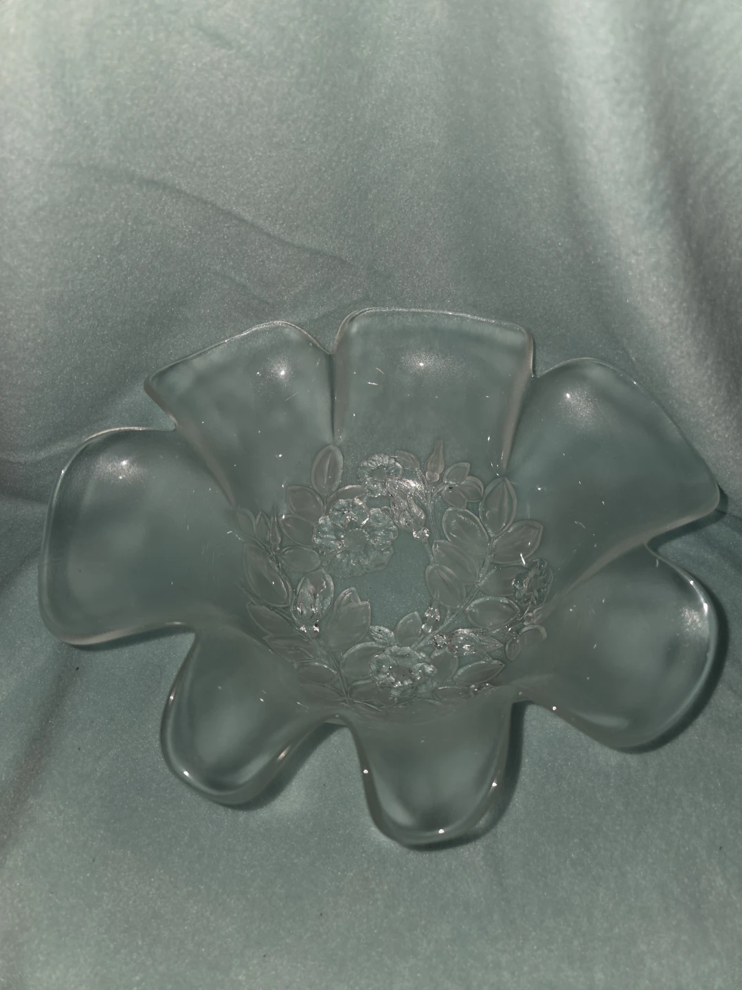 Clear Glass Flower Bowl - photo 2