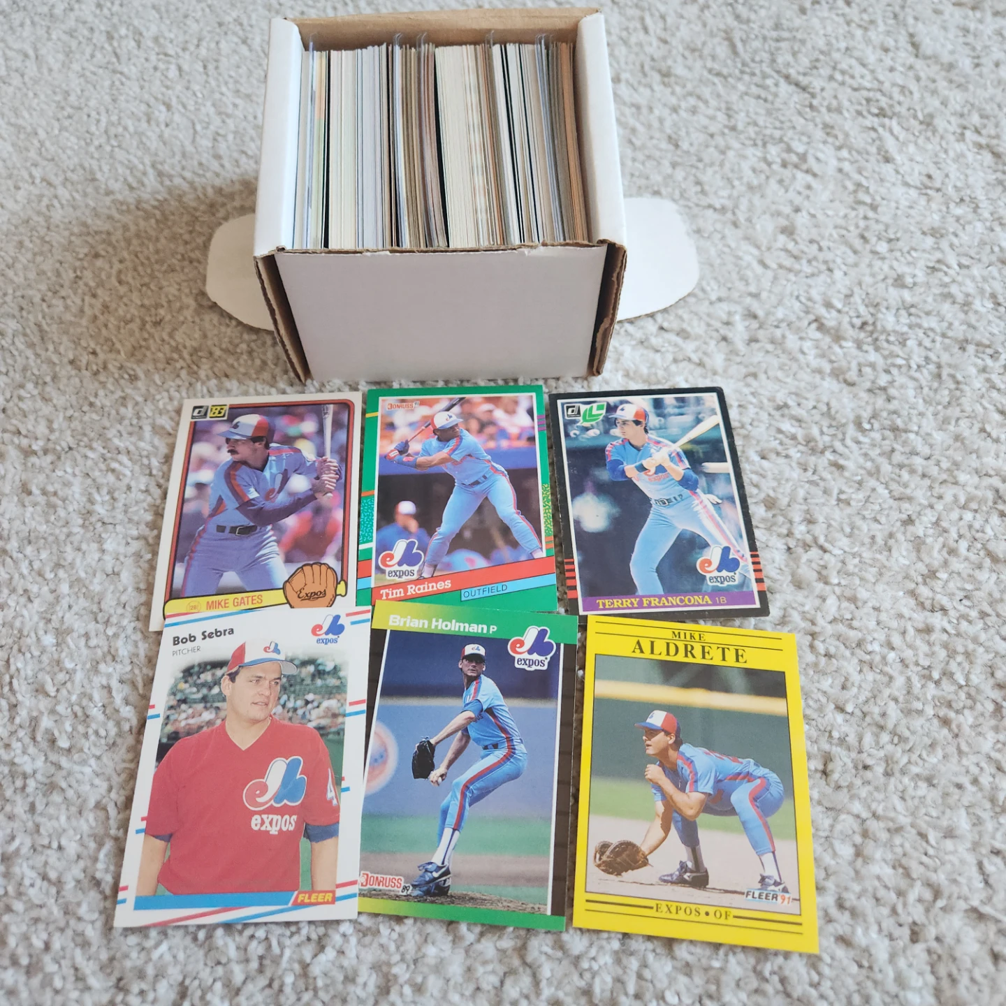Montreal Expos, 90 Baseball Cards Team lot - photo 2