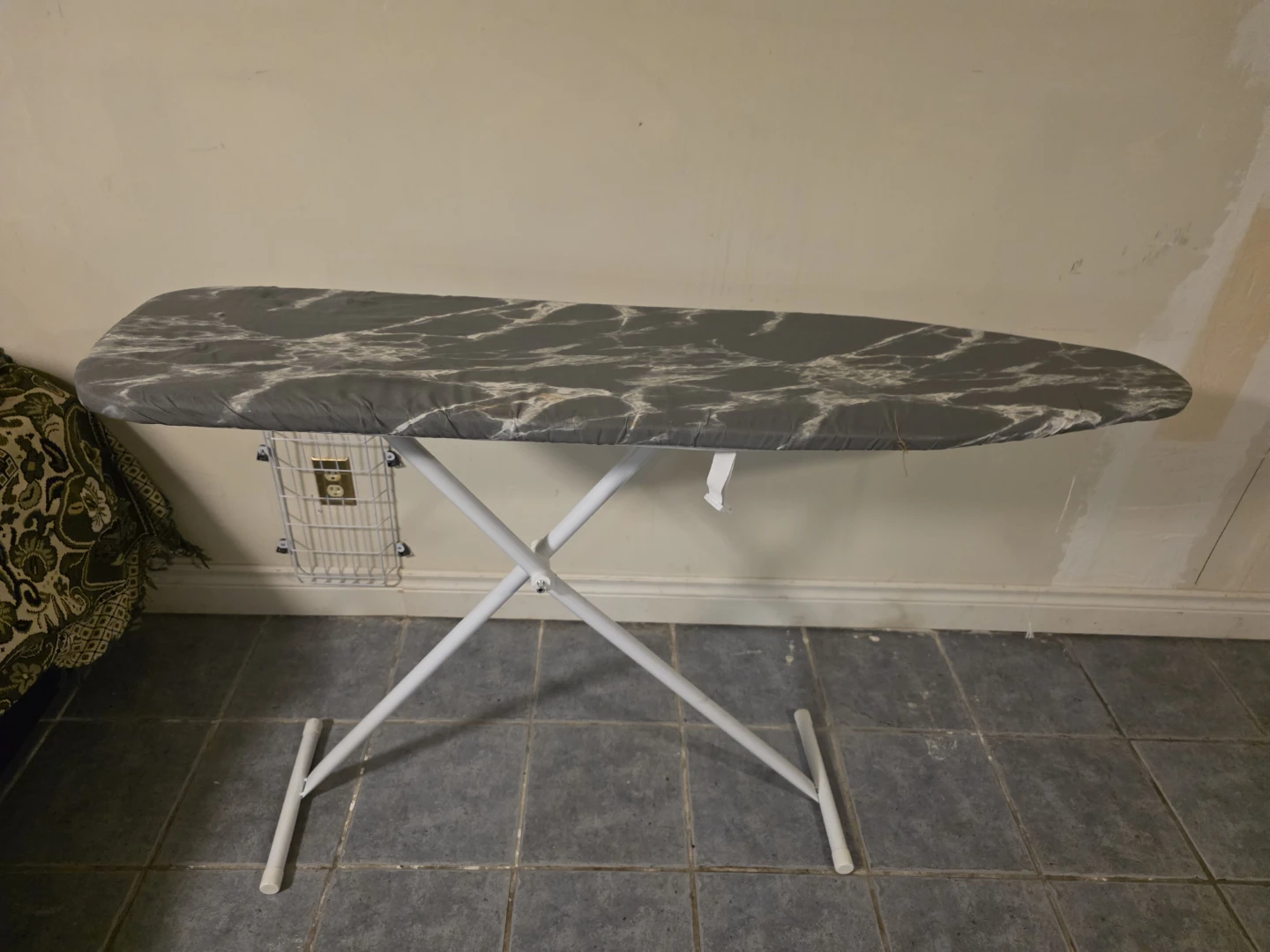 Grey Marble Pattern Ironing Board - photo 3