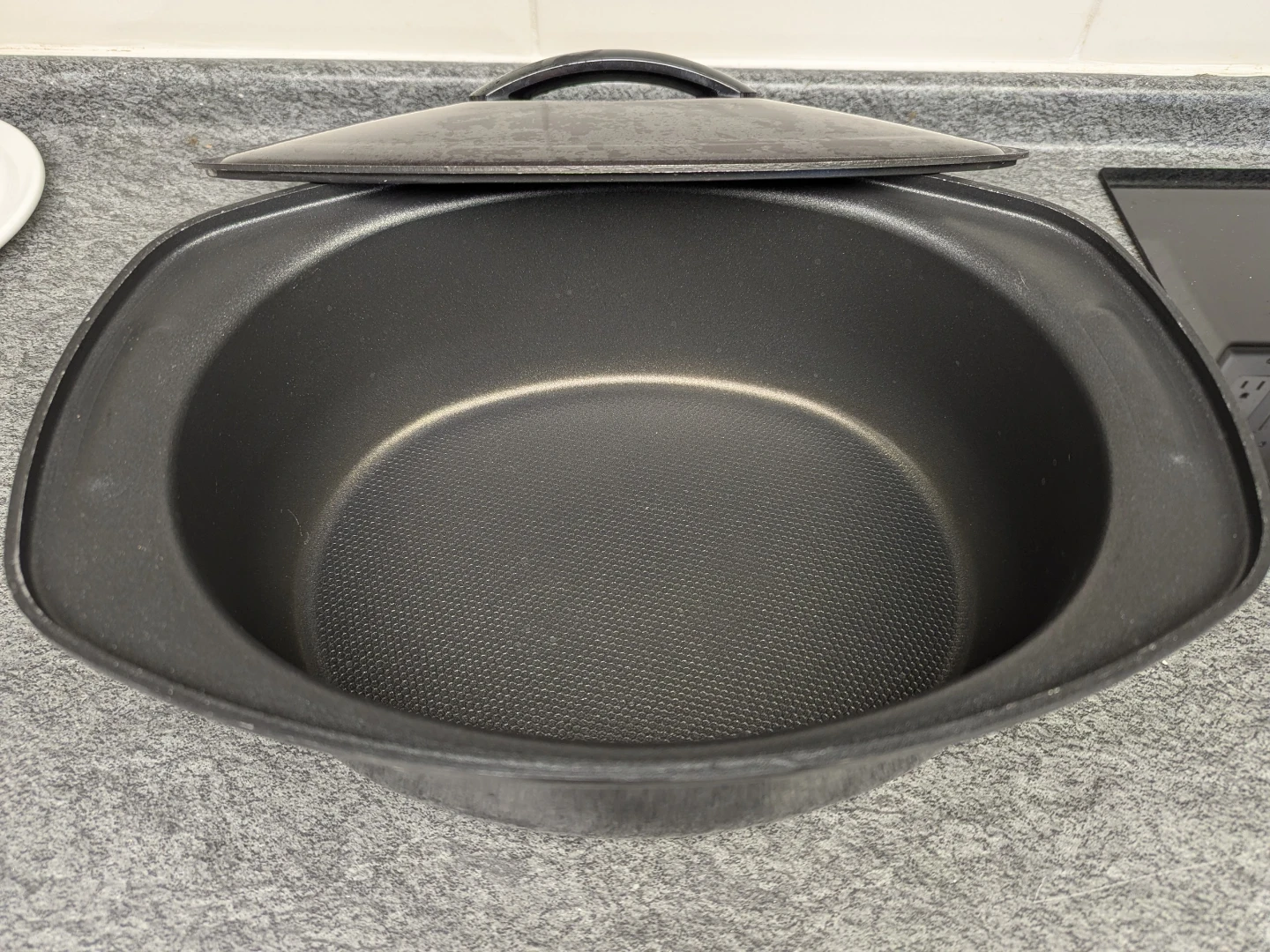 New Roasting Pan with Lid - photo 2