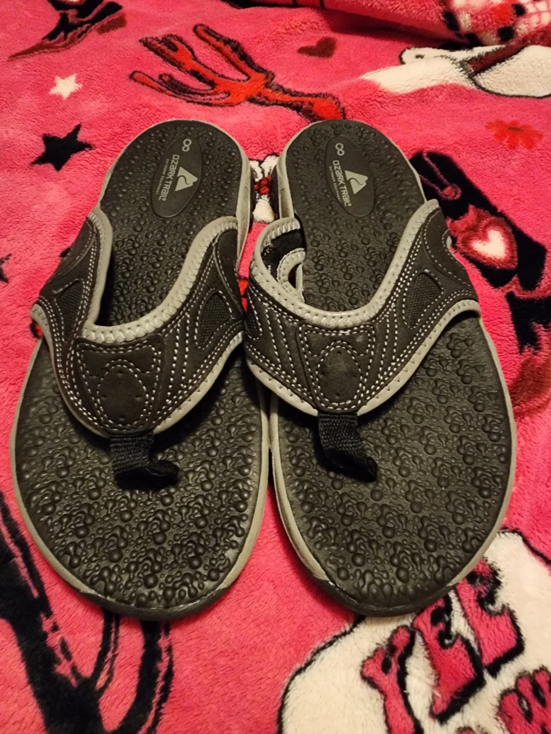 Ozark Trail Flip Flops - Size 8
