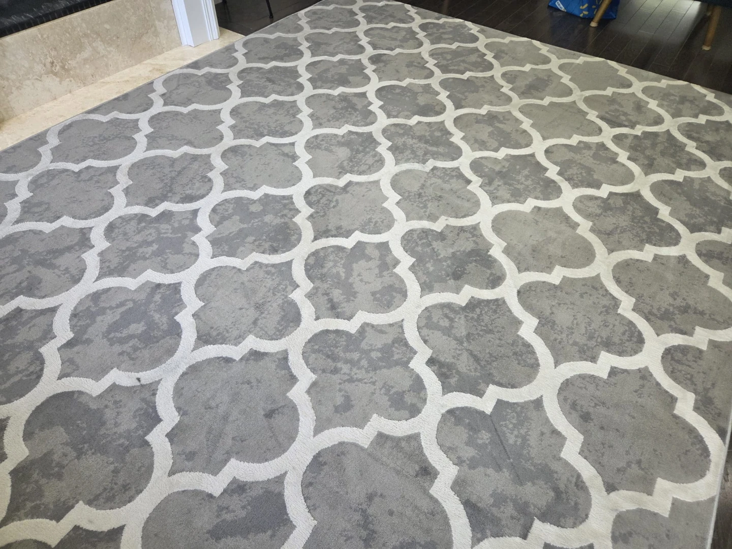 Grey and White Trellis Pattern Area Rug
