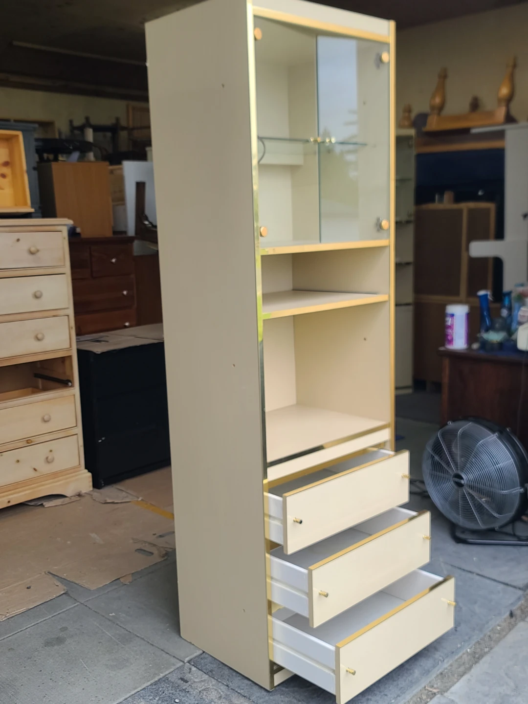 Cream and gold display cabinet with glass doors and drawers - photo 3