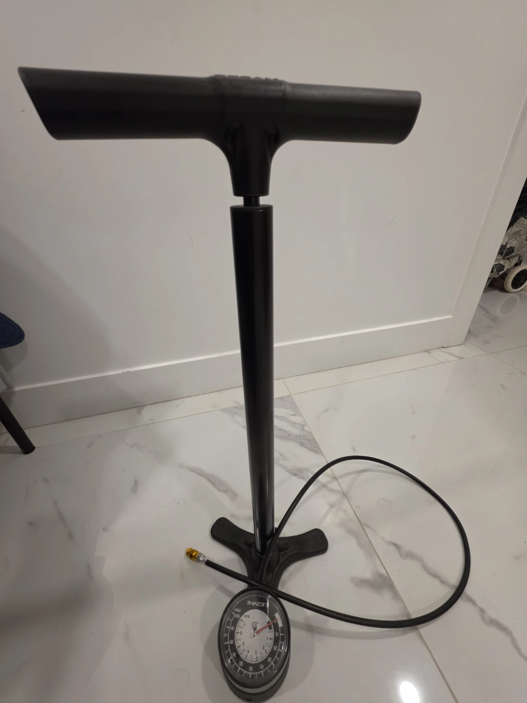 Move out sale - Lezyne Floor Drive Bike Pump