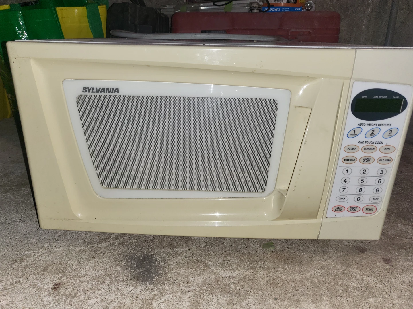 Sylvania Microwave Oven