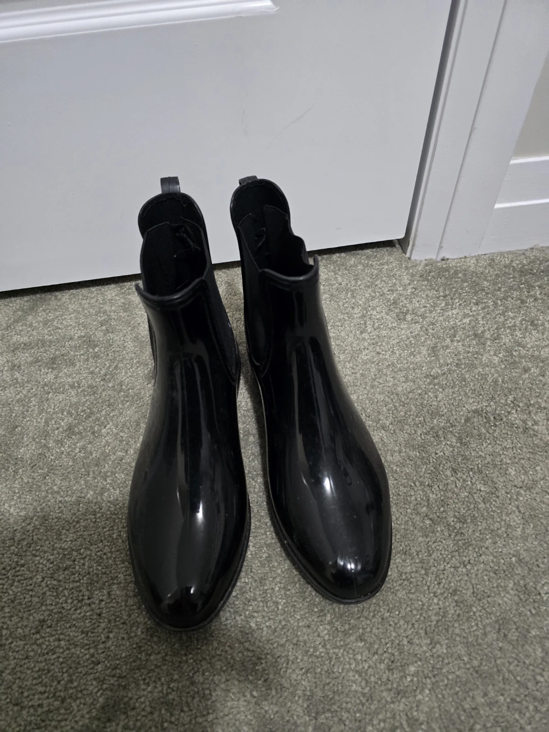 Women's Black Chelsea Rain Boots - Size 6 - photo 4