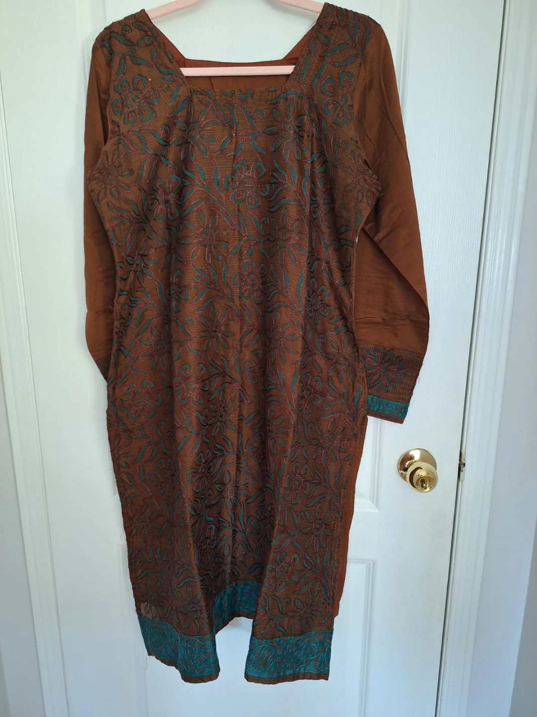 Embroidered Brown & Teal Salwar set - photo 2