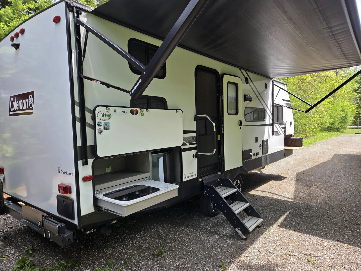 2022 Coleman Dutchmen Travel Trailer
