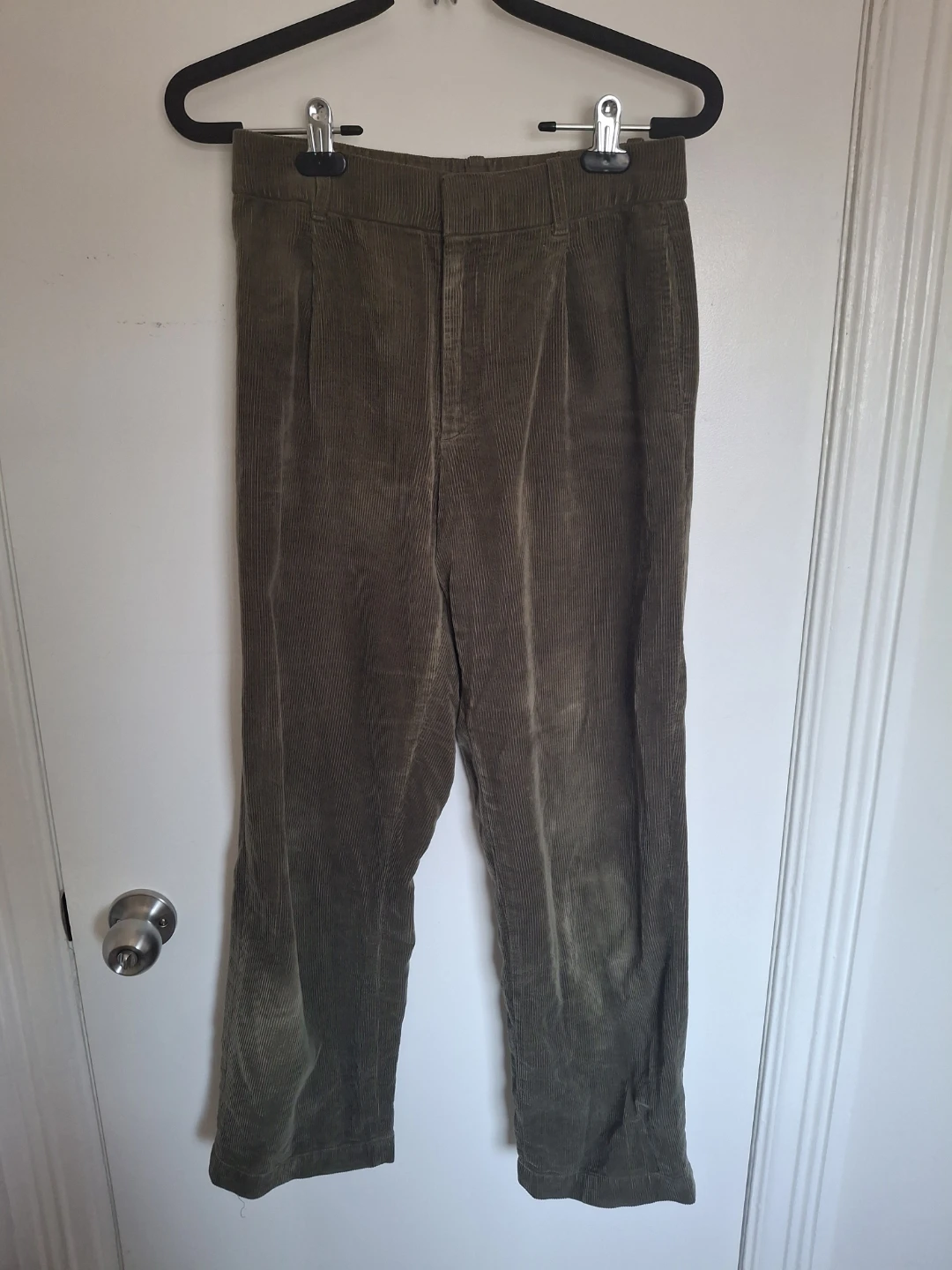 Uniqlo Olive Green Corduroy Pants - XS/TP