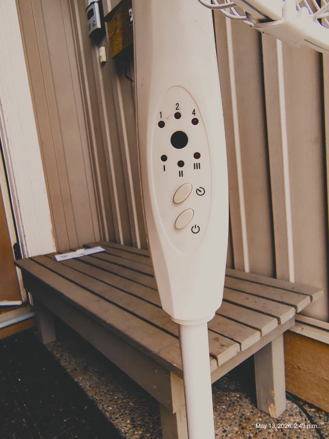Garrison 16in Modern Pedestal Fan with Oscillating - photo 3