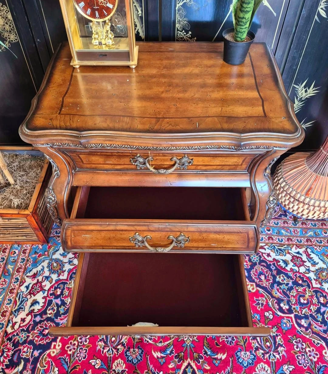Pair Of Brand New Michael Amini Solid Wood Nightstands - photo 4