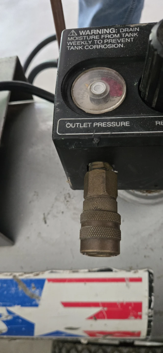 DeVilbiss ProAir II Air Compressor 5.0 20gal - photo 2