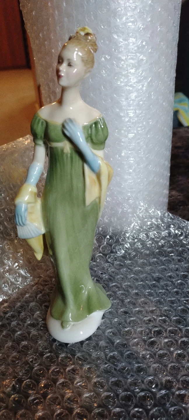 1964 Royal Doulton Lorna Figurine HN 2311