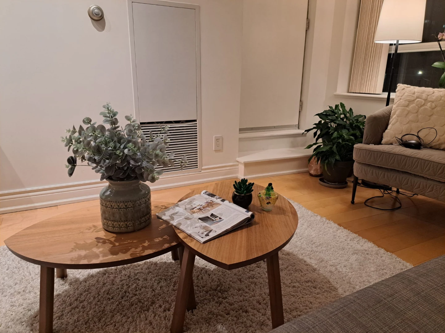 Nesting tables ikea model