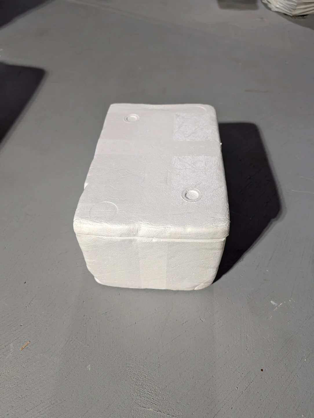 White Styrofoam Cooler Box with Lid - photo 2