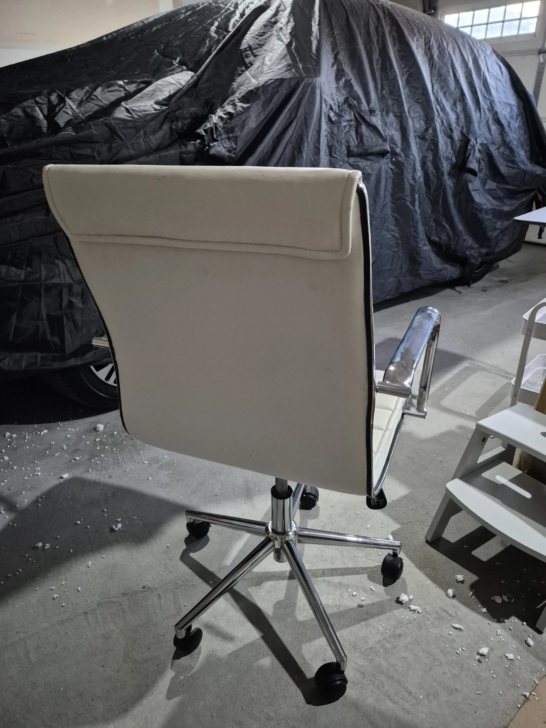 White Executive Office Chair - photo 3