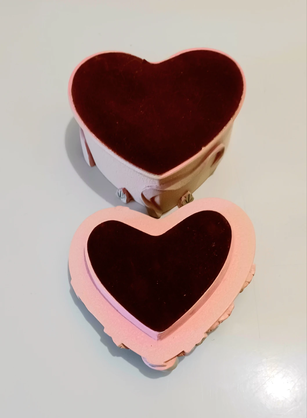 Fancy Laced Sculpted Roses Trinket Box - photo 4