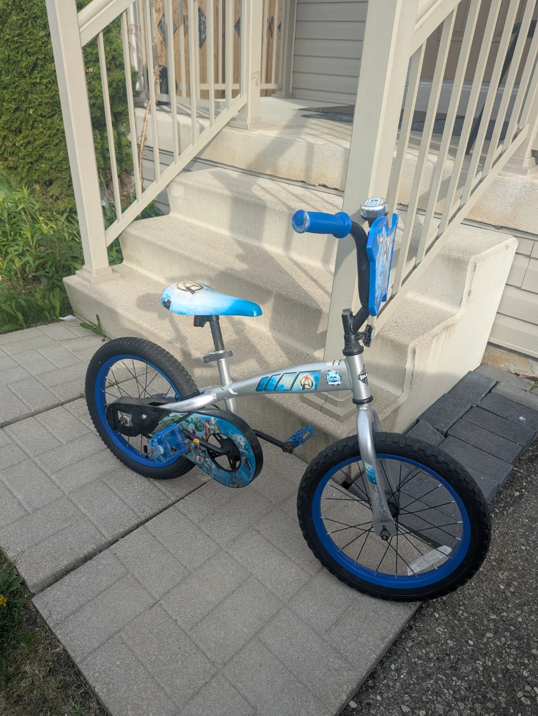 Kids' Bicycle with Marvel Graphics - photo 2