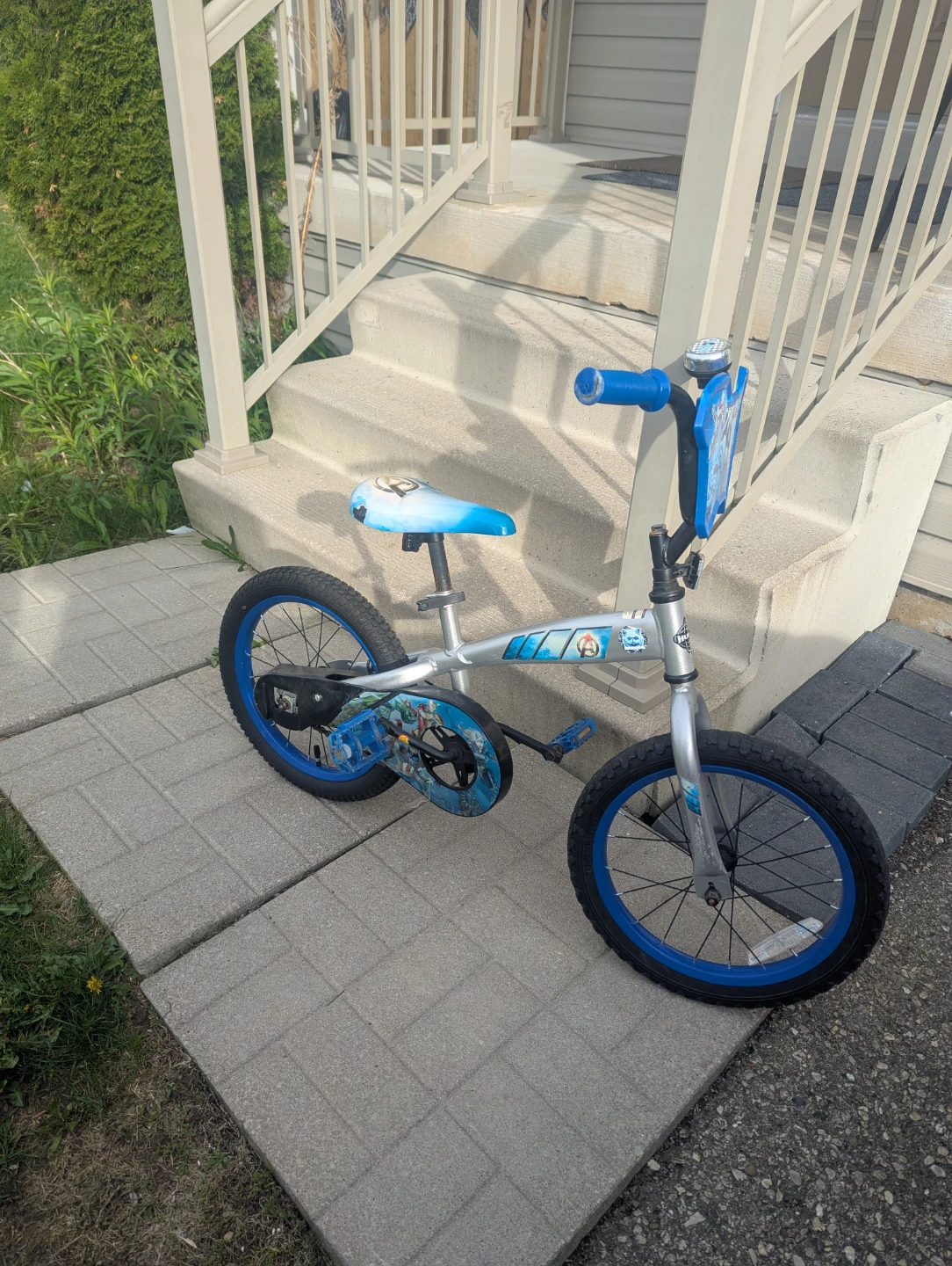 Kids' Bicycle with Marvel Graphics - photo 3