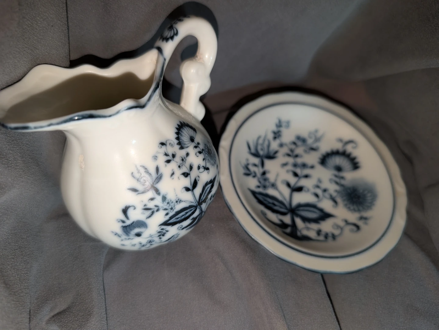Blue Onion Pattern Creamer and Saucer Set - Japan - photo 2