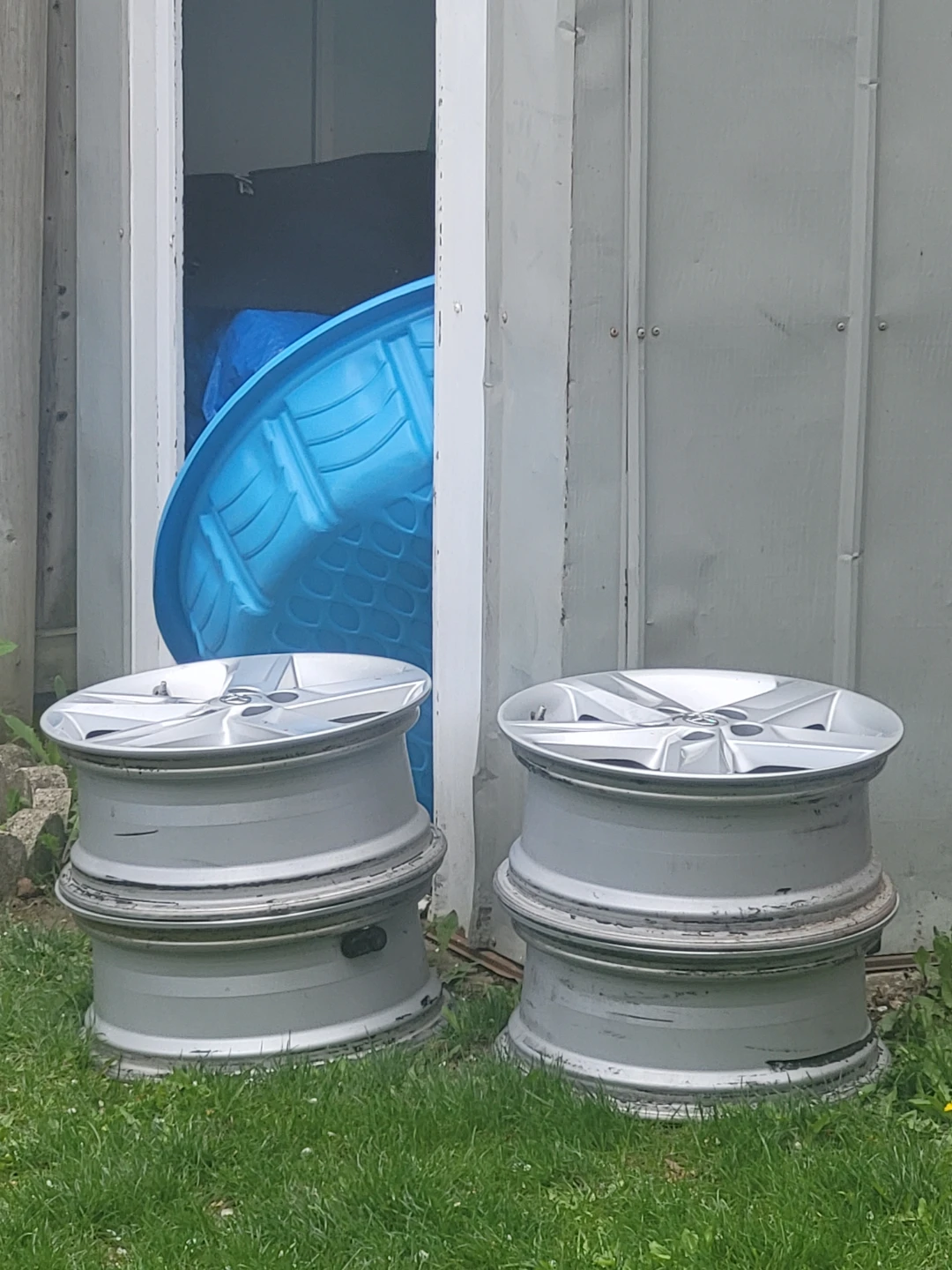 Toyota camry rims with bolts