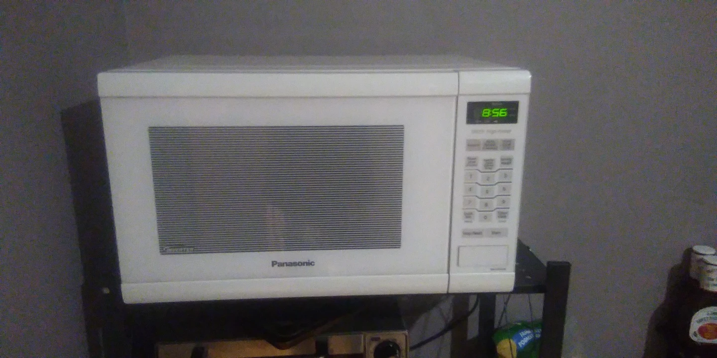 Panasonic Microwave - photo 3