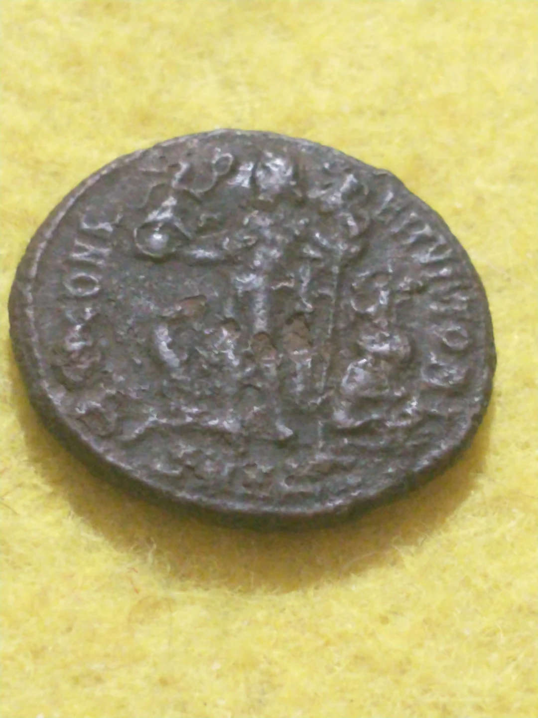Nice 321-324 AD Emperor Licinius Ancient Roman bronze coin - photo 4