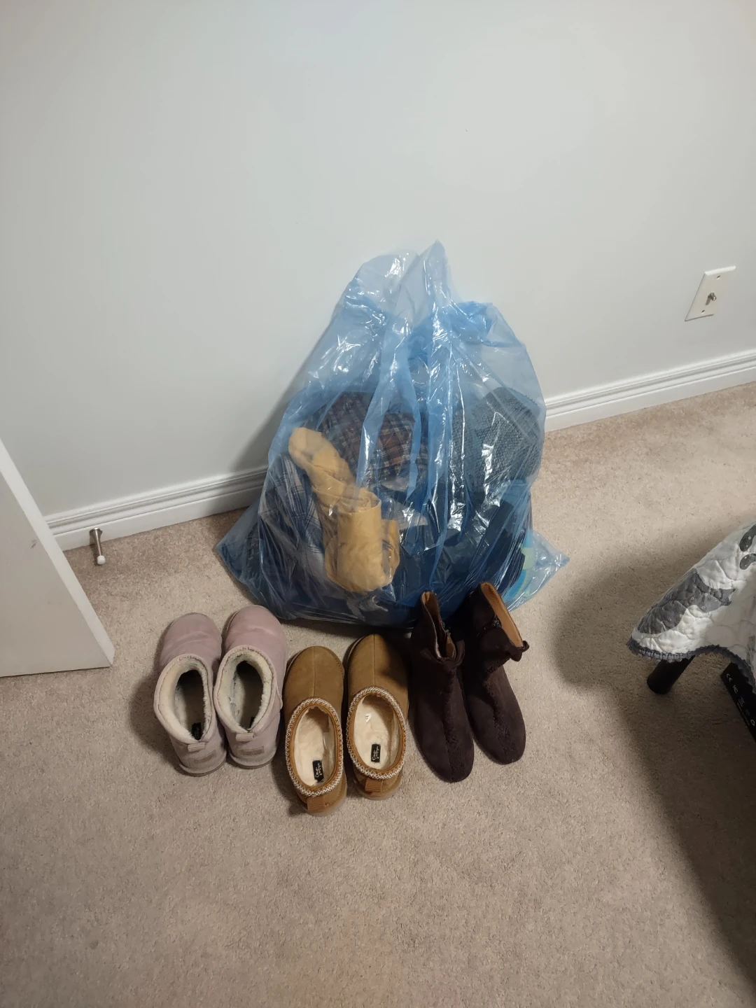 Bag of women's clothes size small