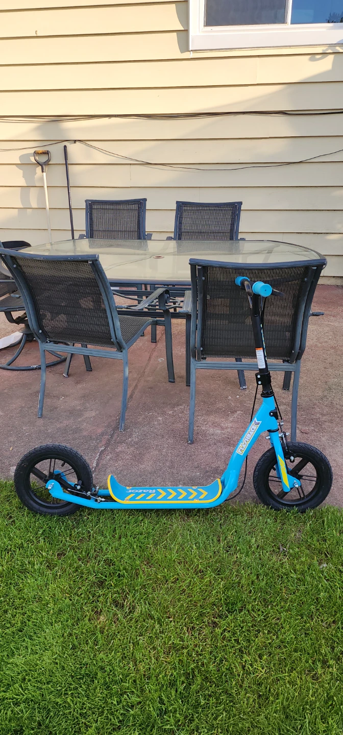Razor A5 Lux Kick Scooter - Blue