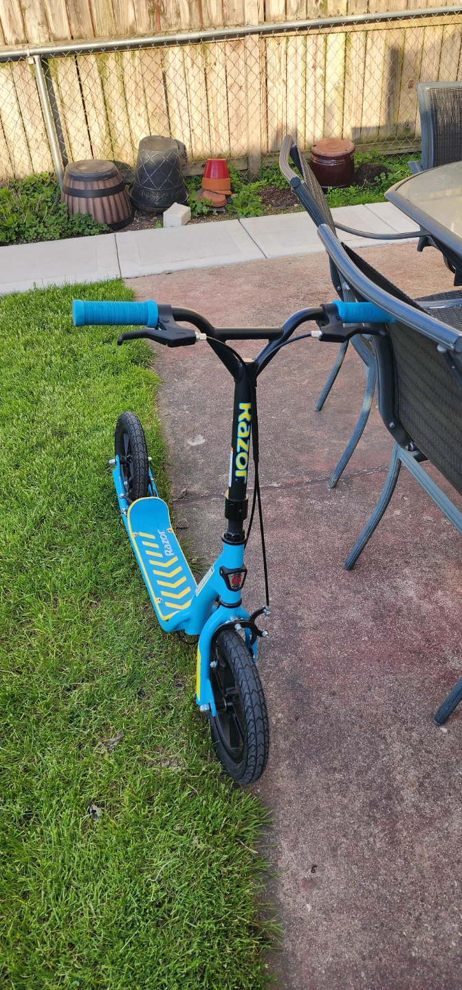 Razor A5 Lux Kick Scooter - Blue - photo 2