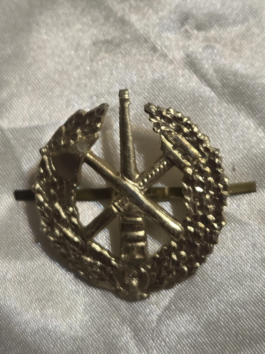 Vintage Brass Pin Badge Laurel Wreath Wheel