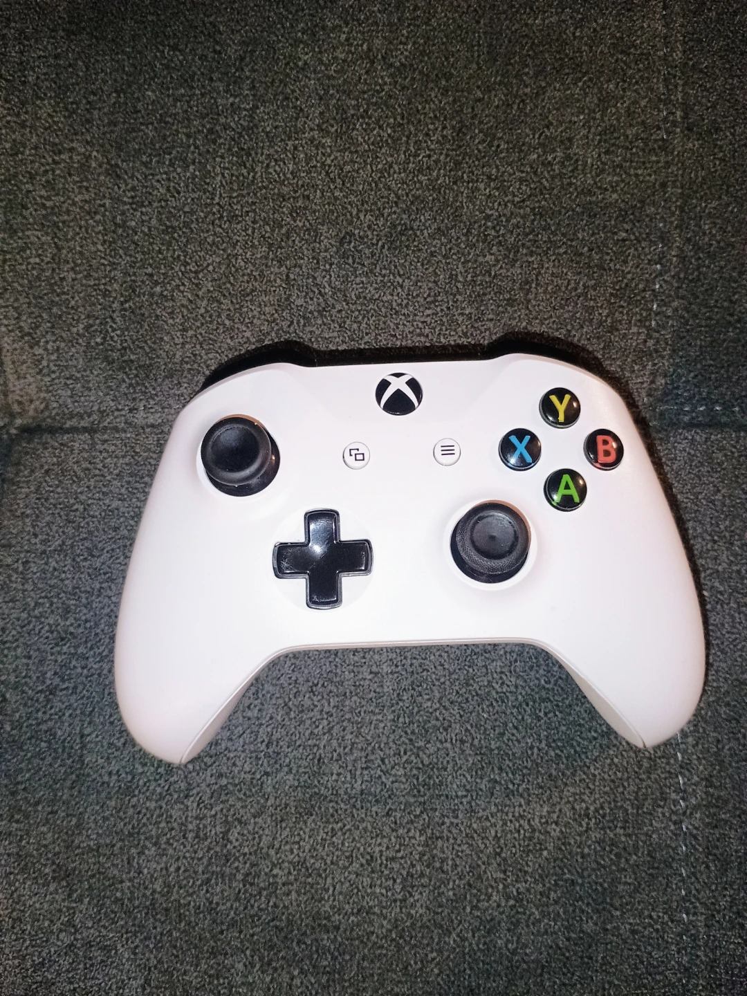 Xbox series s controllers and headset - photo 5