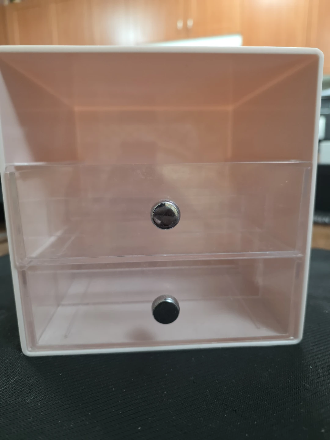 Storage container
