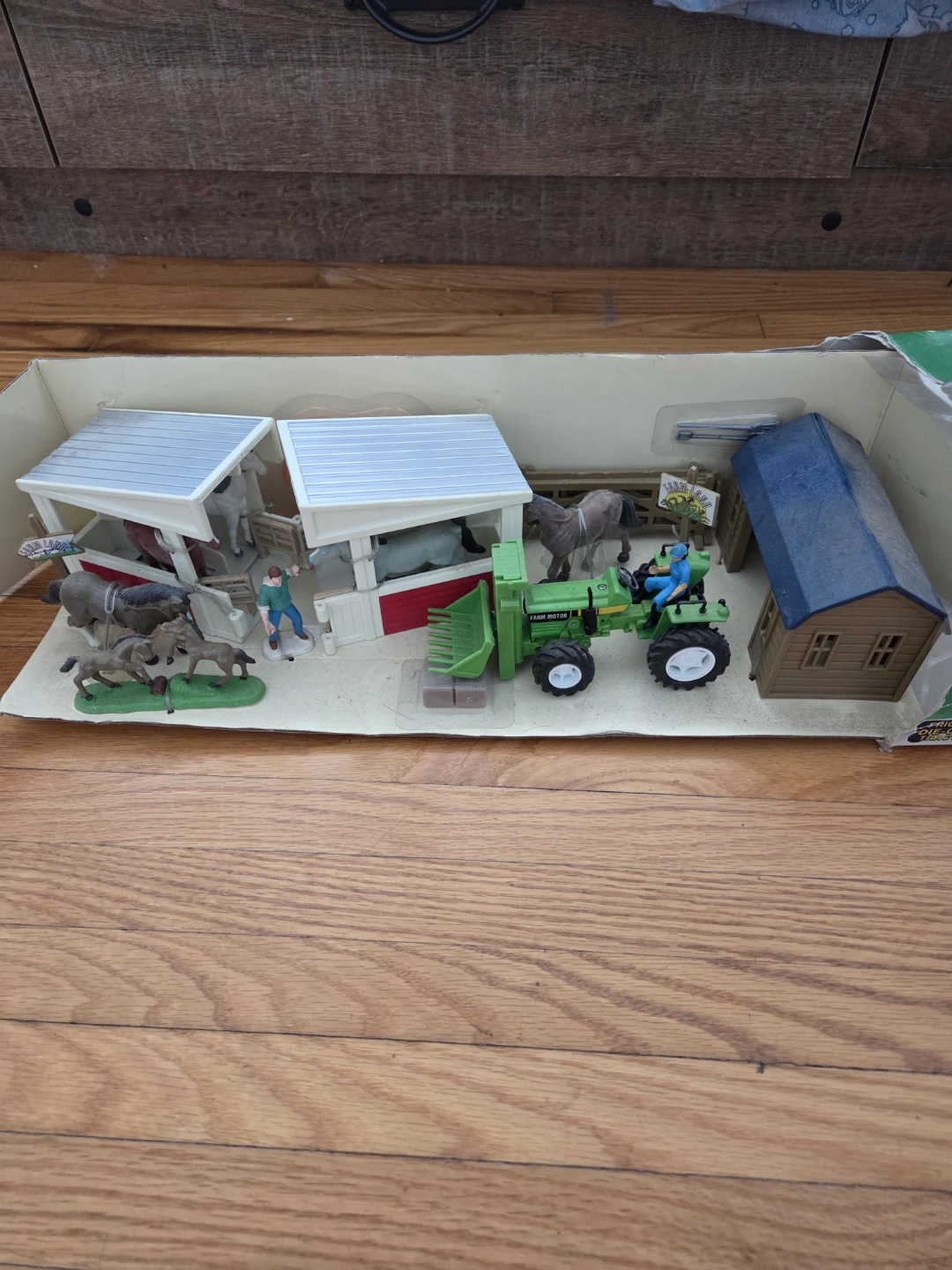 Farm Motor Toy Tractor and Farm Set