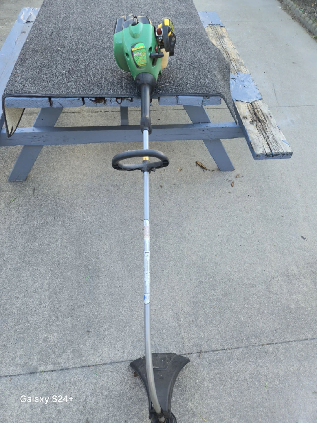 Weed Eater FeatherLite XT90 String Trimmer - photo 2