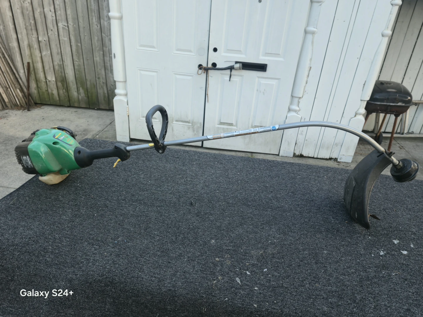 Weed Eater FeatherLite XT90 String Trimmer - photo 5