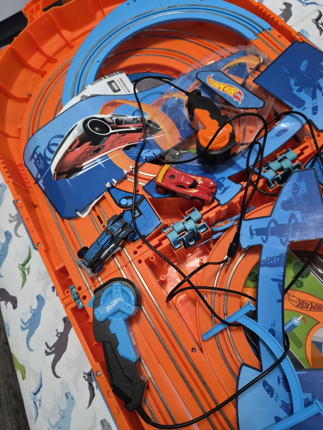 Hot Wheels Track Builder Vertical Race Set