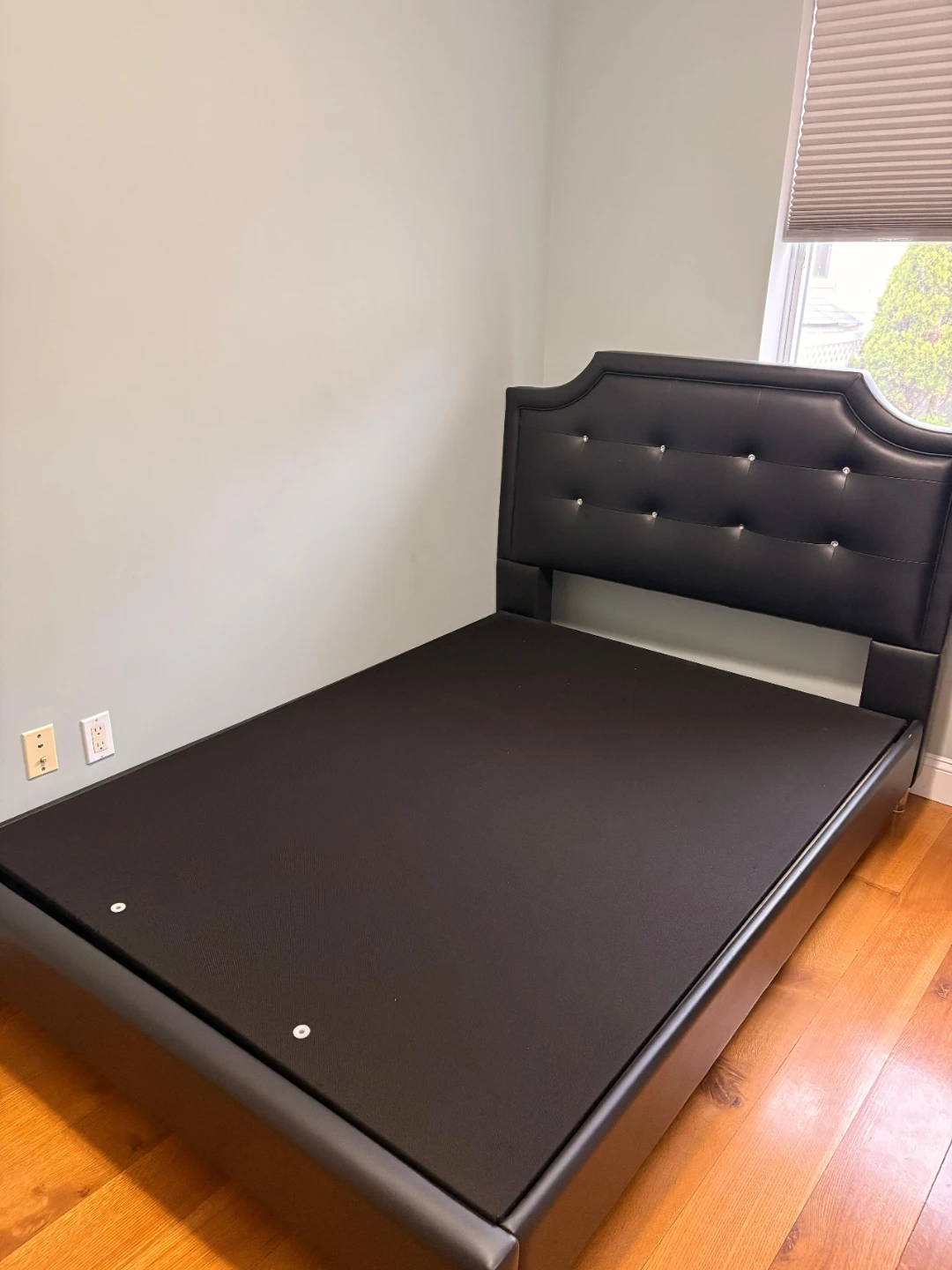 Black Faux Leather Queen Bed Frame with Crystal Tufting - photo 2