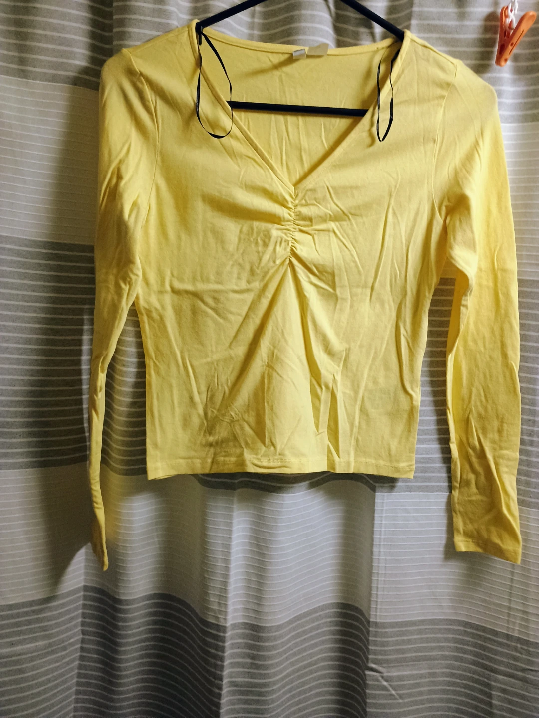 H&M Divided Yellow Ruched Long Sleeve Top