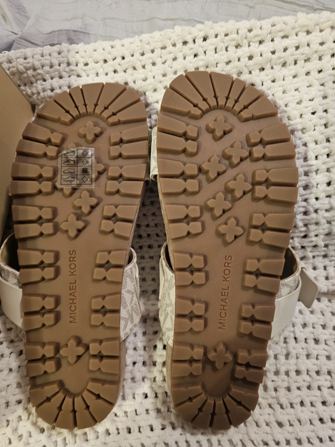Michael Kors MYLAH SANDAL US 8M Vanilla - photo 3