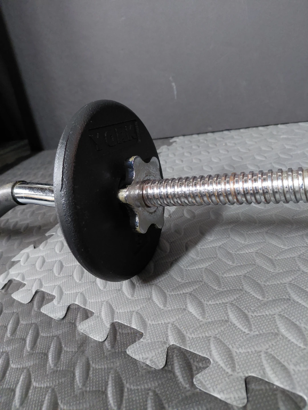 York 5lb, 12lb Dumbbells & 10lb and 5lbPlates Set - photo 4