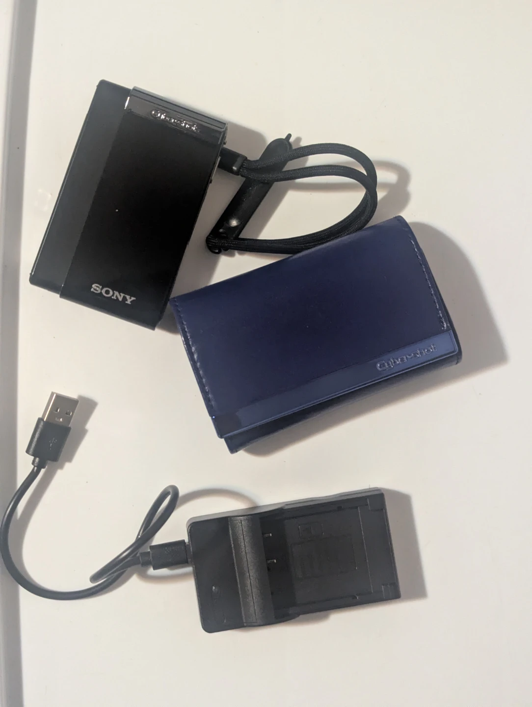 Sony Cyber-shot DSC-T90 Digital Camera
