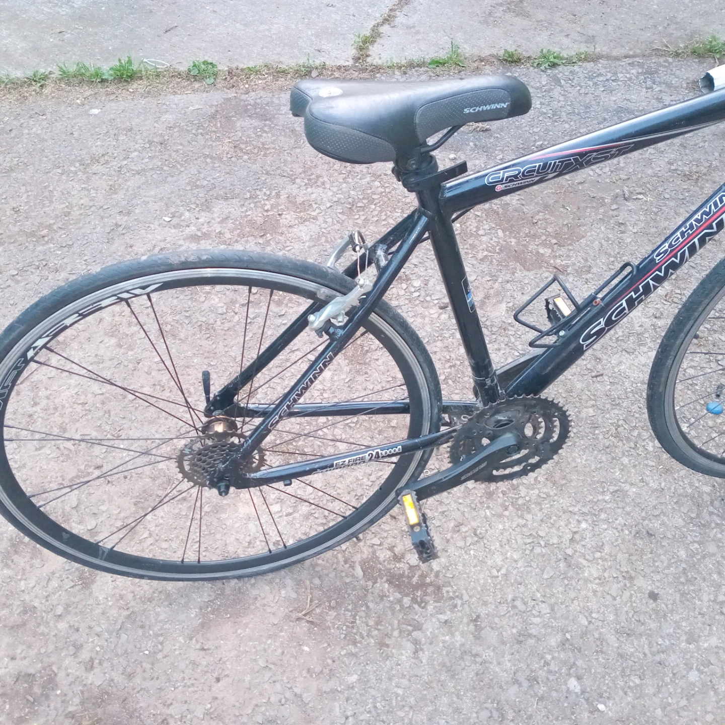 Schwinn Circuit GX Hybrid Bike - photo 2