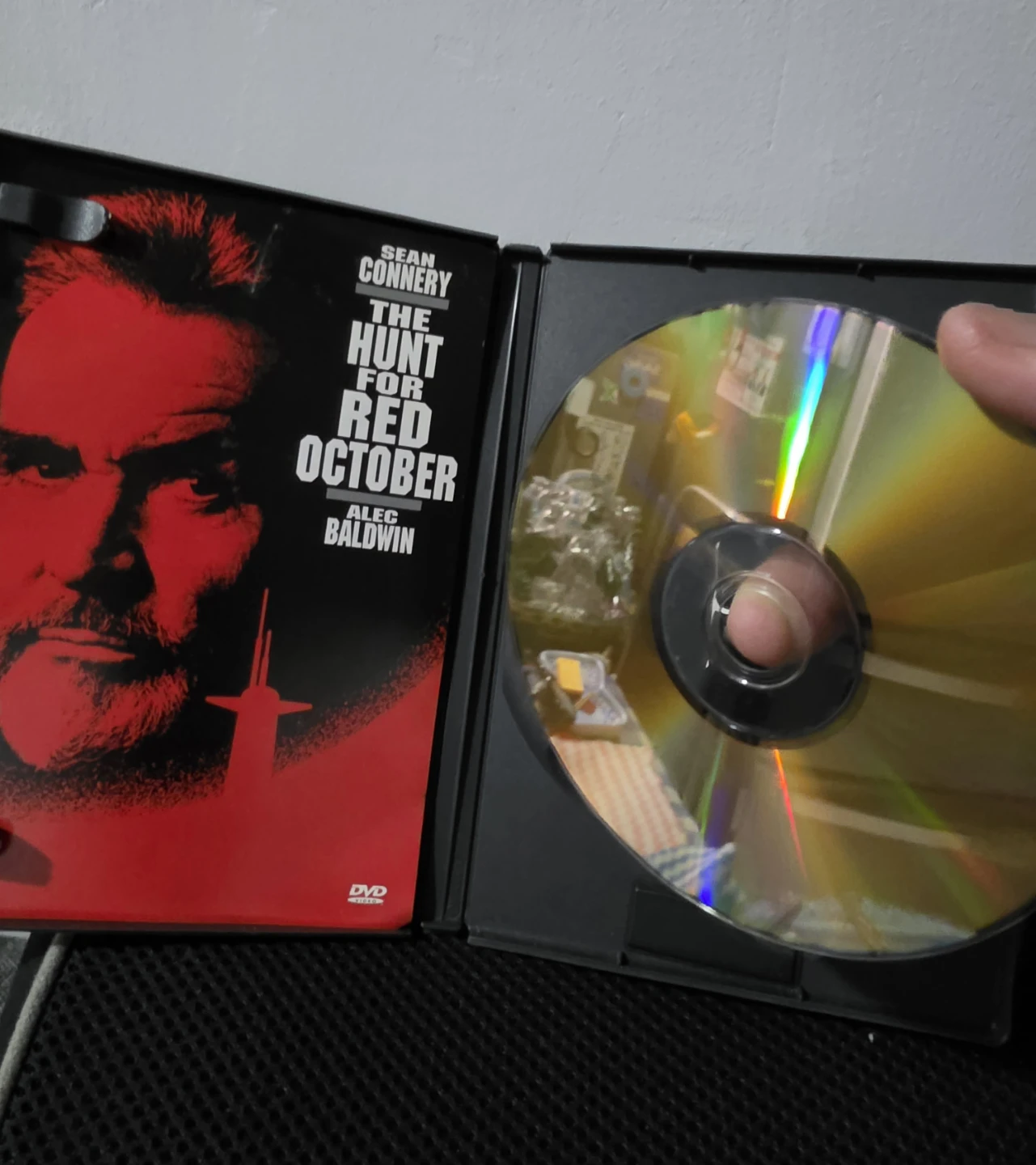 The Hunt for Red October [DVD] Sean Connery Alec Baldwin - photo 3