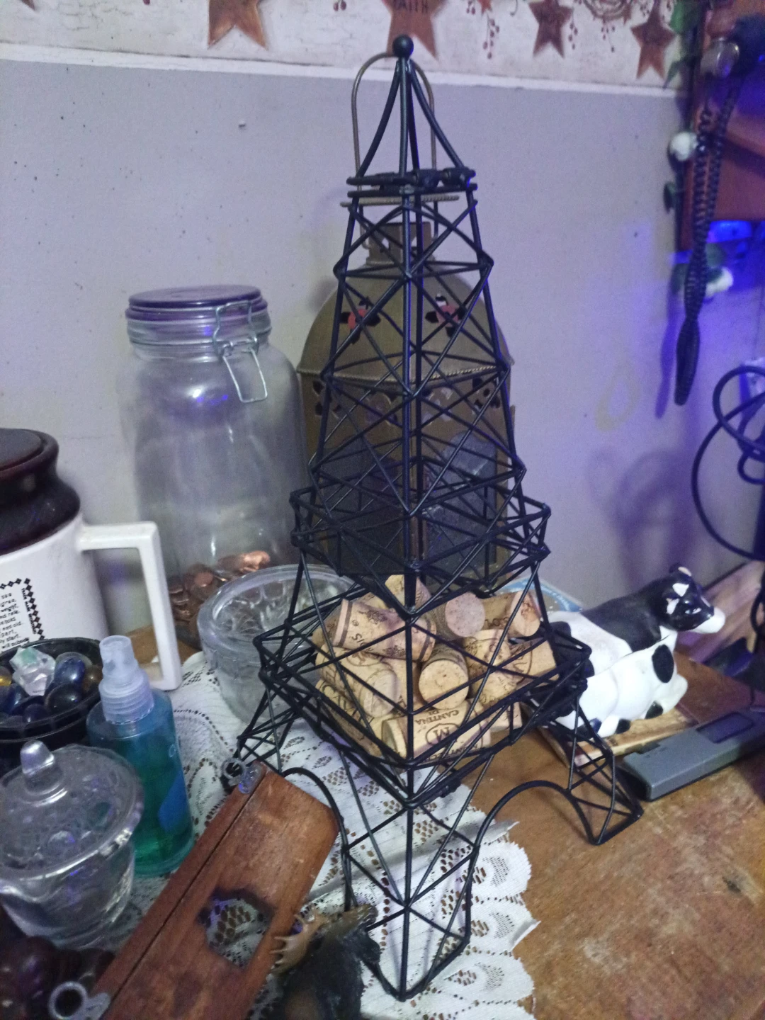 Black Metal Oil Derrick Wine Cork Holder - photo 3